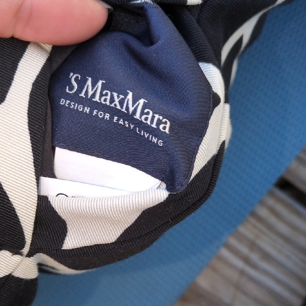 MaxMara Black and White Patterned Trench Coat - Picture 8 of 13